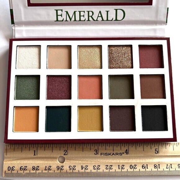 Beauty Creations Emerald Eyeshadow Palette Makeup Palette Eye Shadow Palette - Picture 3 of 7